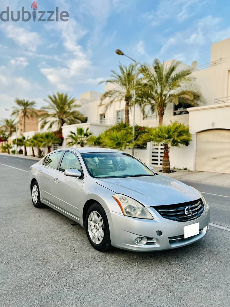 NISSAN ALTIMA  | GOOD CONDITION  | LOW MILEAGE 2