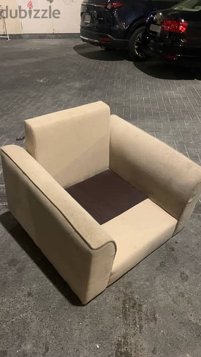 Sofa base with 2 free tires for sale