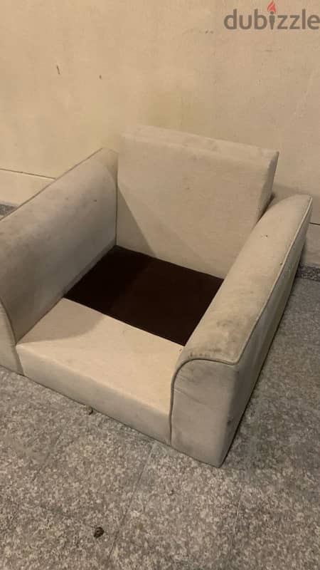 Sofa base with 2 free tires for sale 1