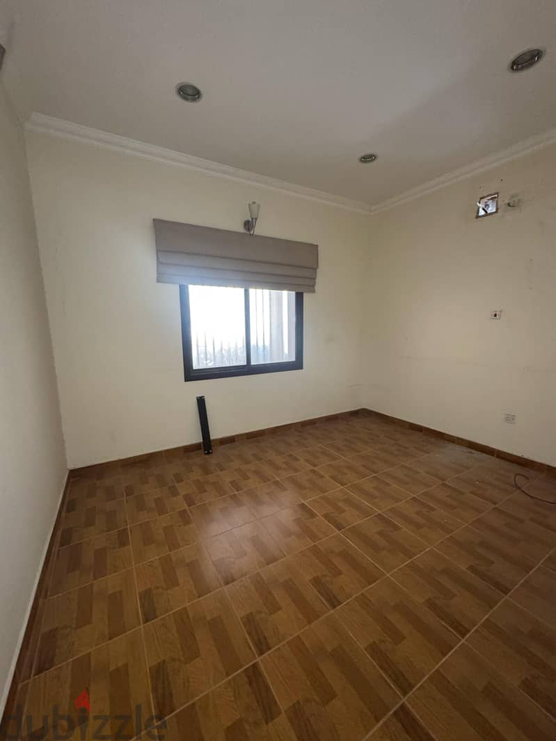 للإيجار شقة في الدير. . . Apartment for rent in Al-Dair 5