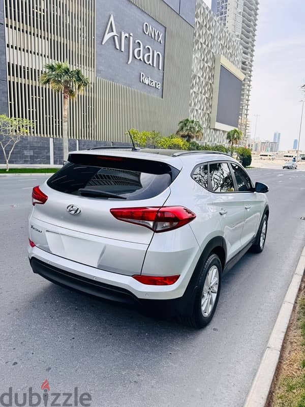 Hyundai Tucson - 2016 - Full option - Well Maintained 10