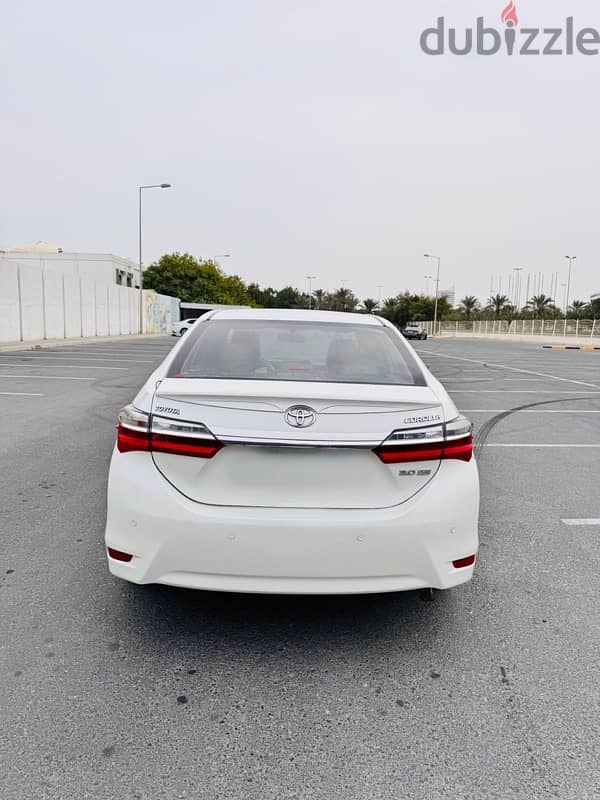 Toyota Corolla 2.0 - 2018 - Well Maintained 6