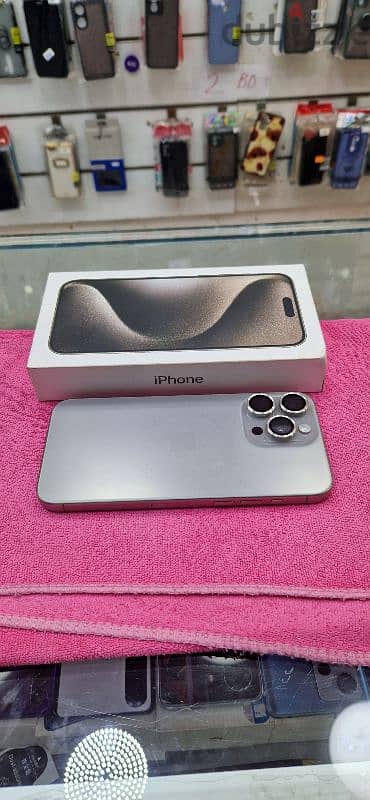 iPhone 15 Pro Max natural Titanium 512GB 3