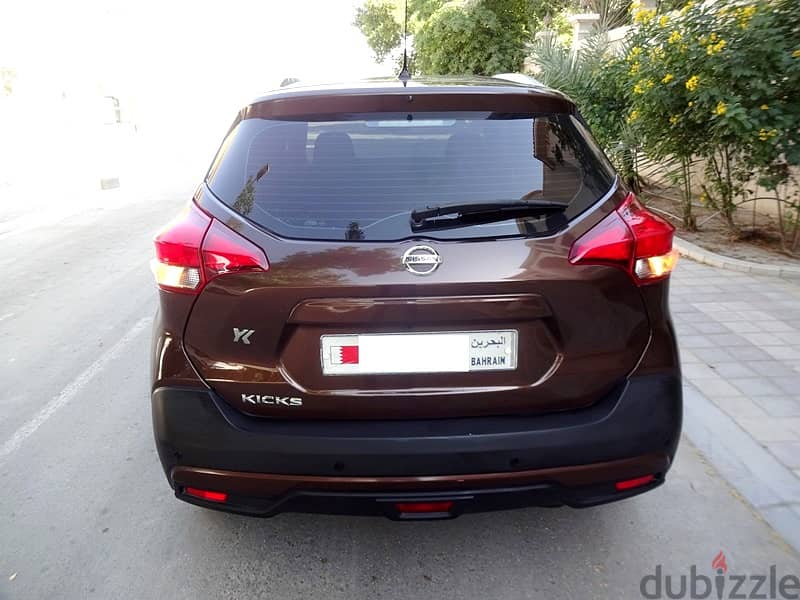 Nissan Kicks 1.5 L 2018 Brown Well Maintained Urgent Sale 1