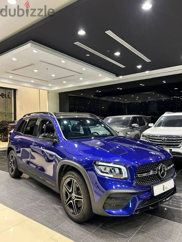 Mercedes-Benz GLB 200 model  2022 1