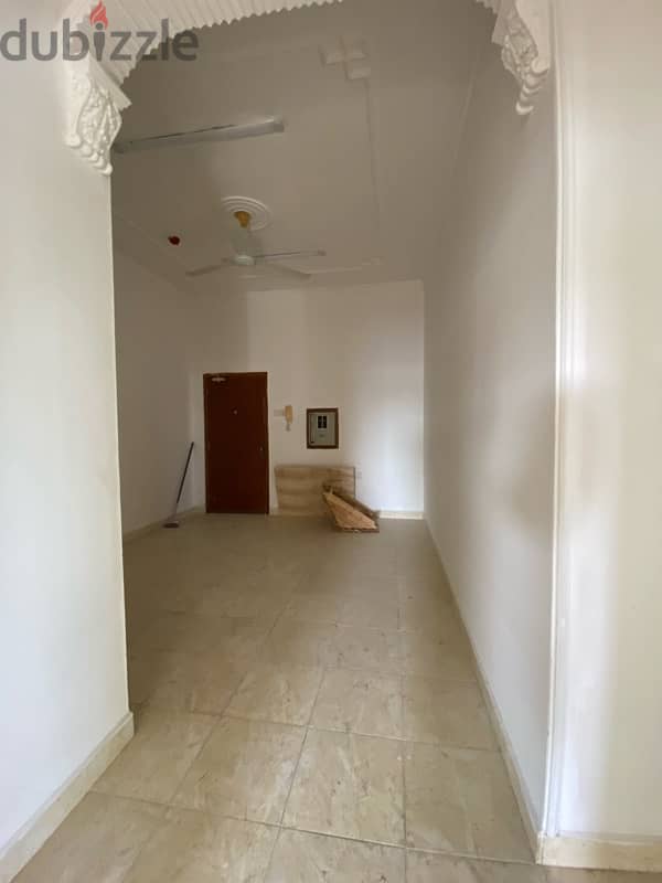 For rent an apartment in Tubli near Toyota Plaza, 7