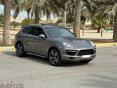 Porsche Cayenne 2011 grey