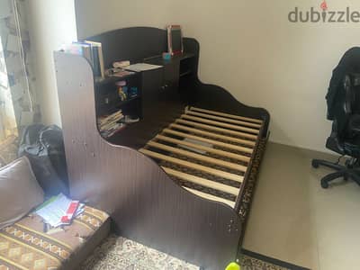 bed for sale with slinding extra bed