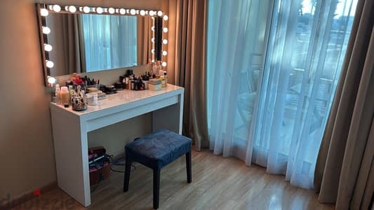 Dressing table suite