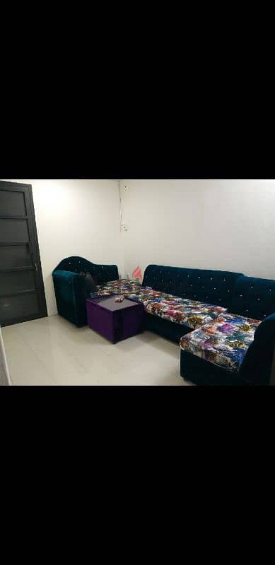 Furnished room for rent for executive bachelor in Hoora