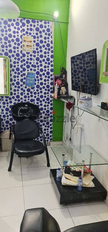 gents salon for sale running business location Riffa hajjyat rent 7