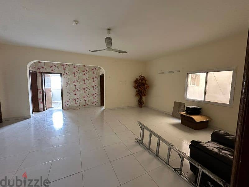 For rent a very spacious apartment (including air conditioners) 1