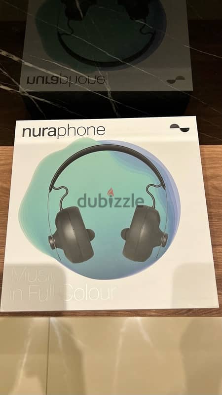 Nuraphone over the ear headphone - like new 7