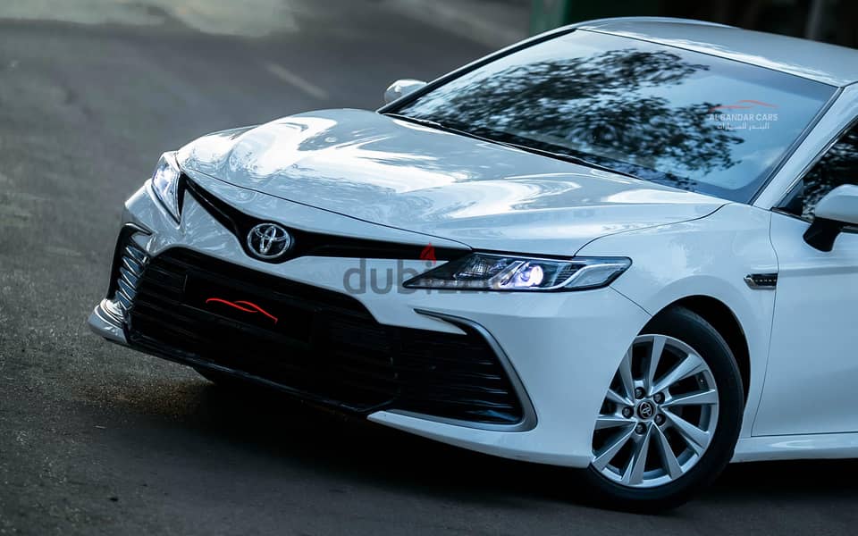 Toyota Camry 2022 | EXCELLENT CONDITION | WHITE | UNDER WARRANTY 5