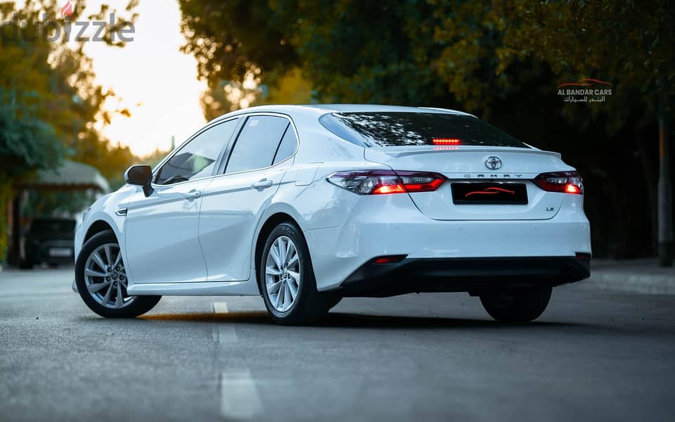 Toyota Camry 2022 | EXCELLENT CONDITION | WHITE | UNDER WARRANTY 10