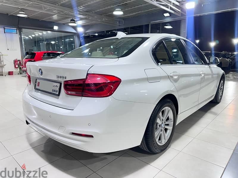 2017 BMW 318i “25,000km only” 3