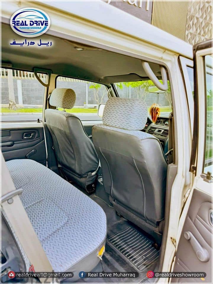 Mitsubishi Pajero 2003  CLASSIC SINGLE OWNER CAR 3