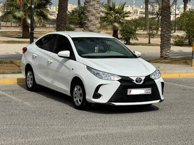 Toyota Yaris 2022 white