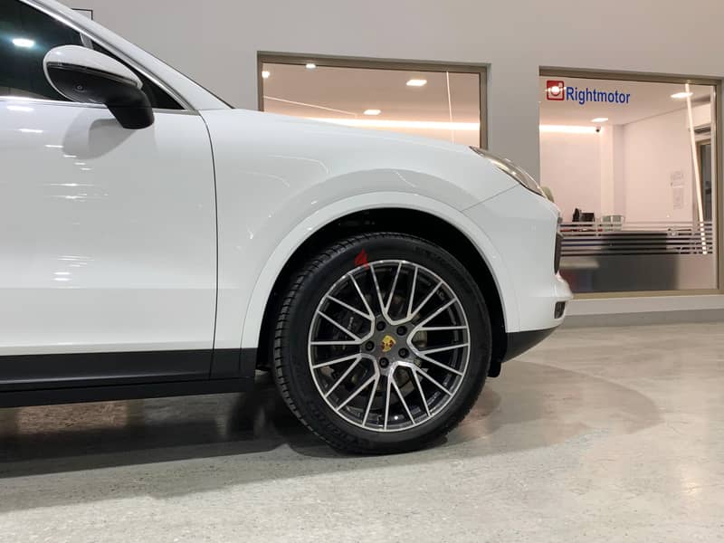 Porsche Cayenne 7