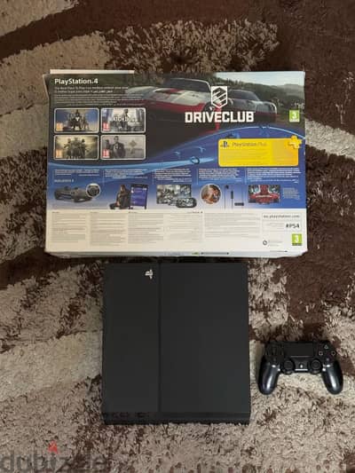 Sony Playstation 4 with original controller and full box