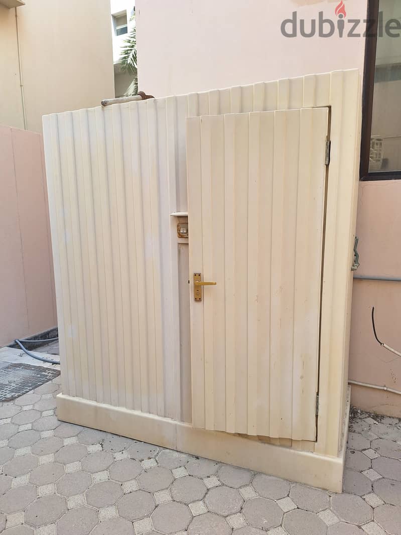 Disposable washroom for sale good condition 3