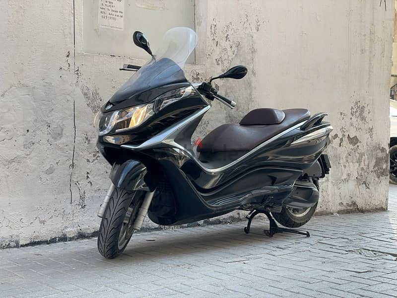 PIAGGIO Scooter 1