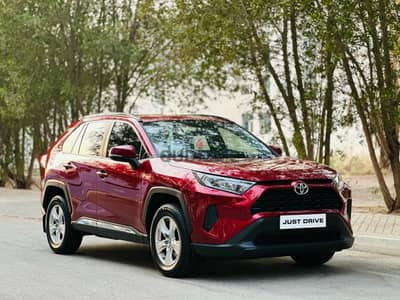 2021 TOYOTA RAV4 SINGLE OWNER AND FULLY AGENT MAINTAINED CAR