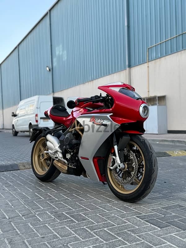 MV Agusta Superveloce 2021 3