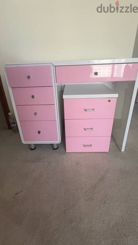 Centre table and chest off drawers 3