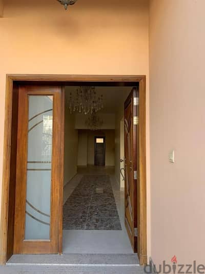 Villa in Arad for  rent  and sale