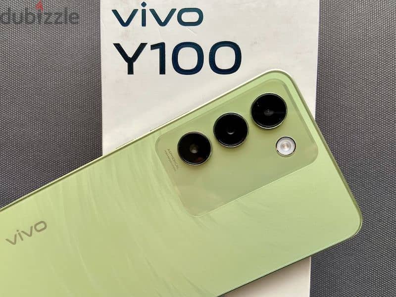 vivo Y100 original Pakistan PTA mobile 8gb RAM 128gb rom full box 0