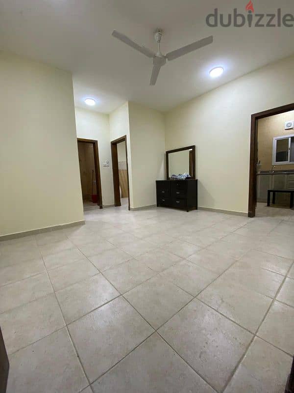 2 bedroom apartment for rent in Al Qudaybiyah including electricity 0