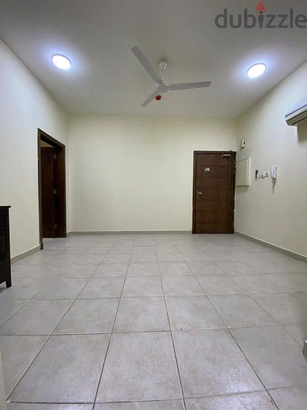 2 bedroom apartment for rent in Al Qudaybiyah including electricity 1