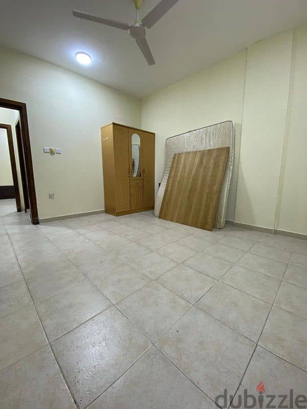 2 bedroom apartment for rent in Al Qudaybiyah including electricity 3