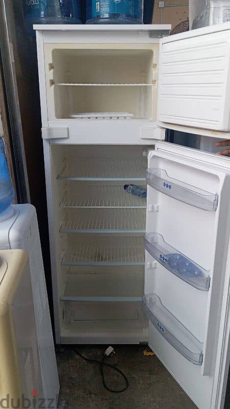 whirlpool fridge U. S. A 3