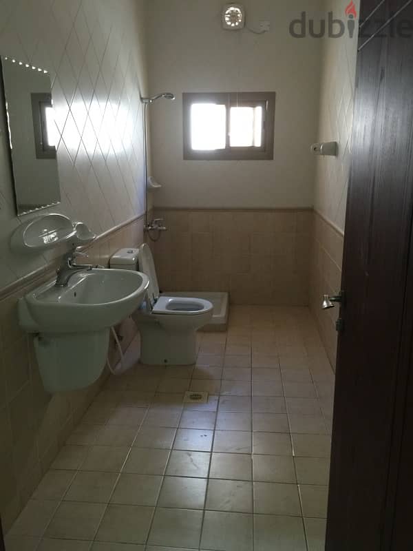 sharing flat for rent in JidAli 6