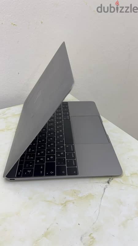 MACBOOK AIR 2017 1