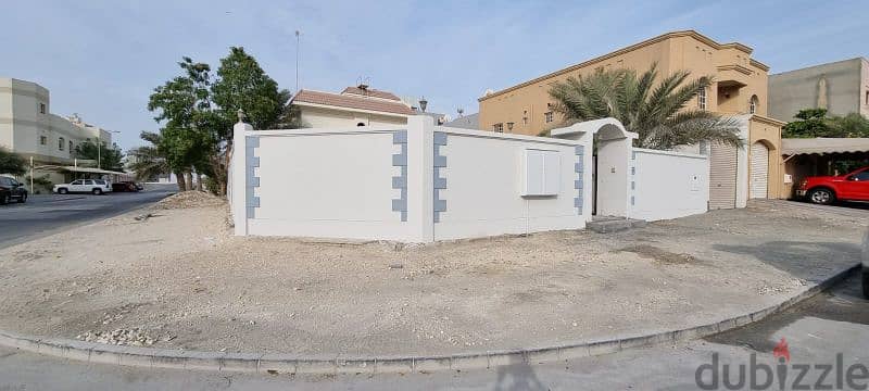 for  rent  3 bedrooms  villa in HamaD Town 6