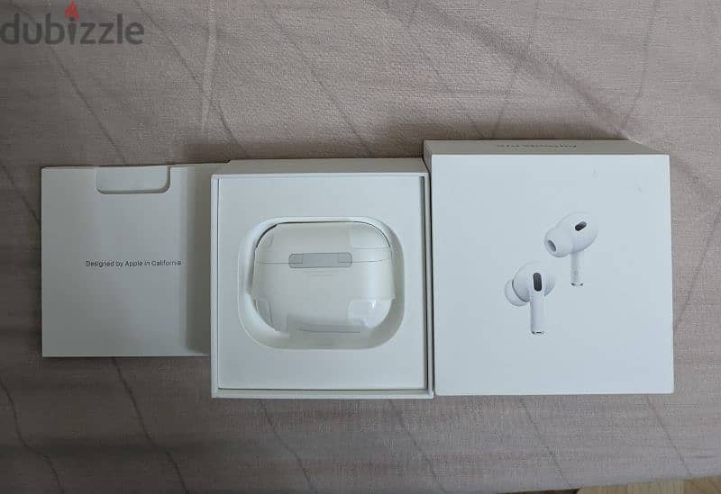 Apple AirPods Pro 2 USB C with Wireless magnetic charging case 0