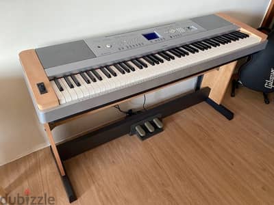 YAMAHA DIGITAL PIANO