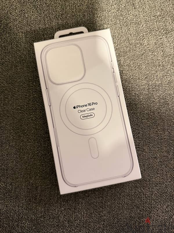 Iphone 16 pro clear case MagSafe original 100% 0