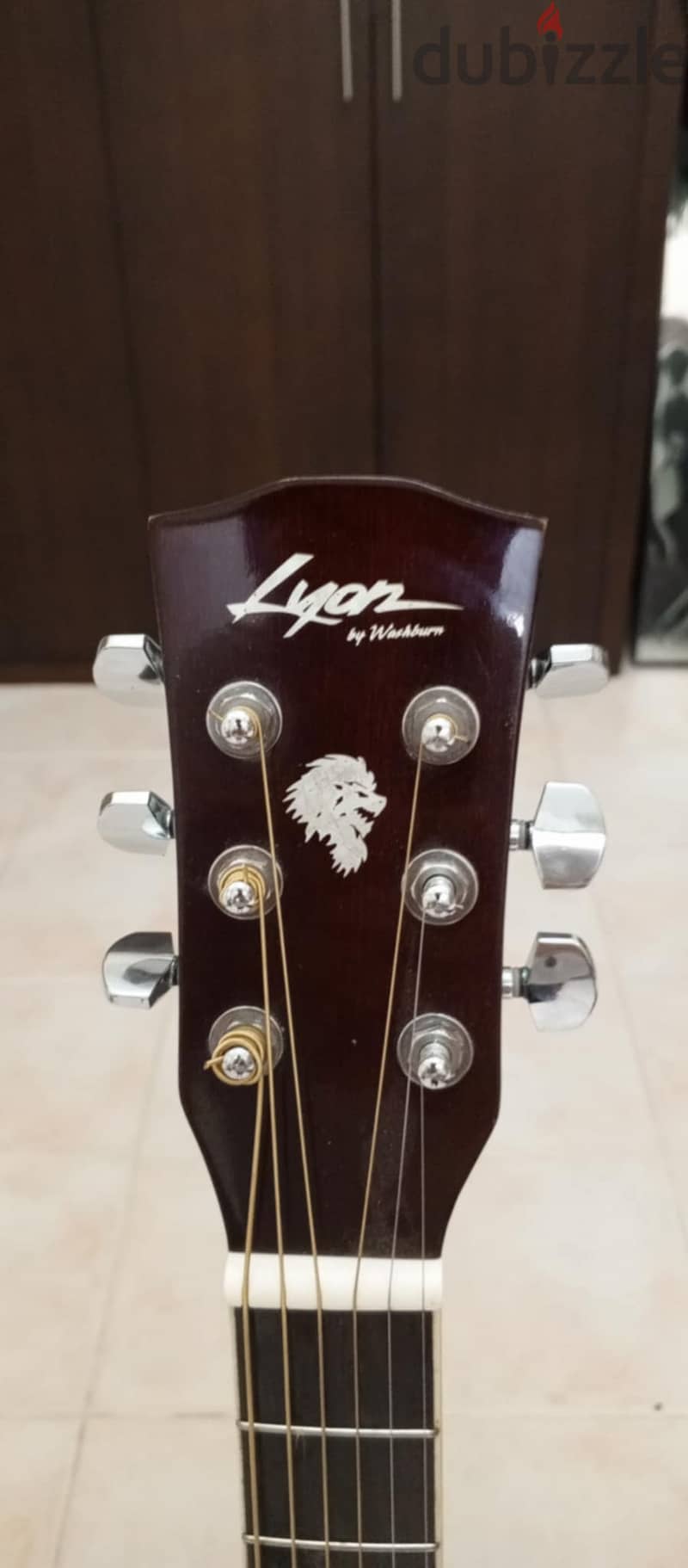 Original Lyon by Washburn semi-acoustic guitar 3