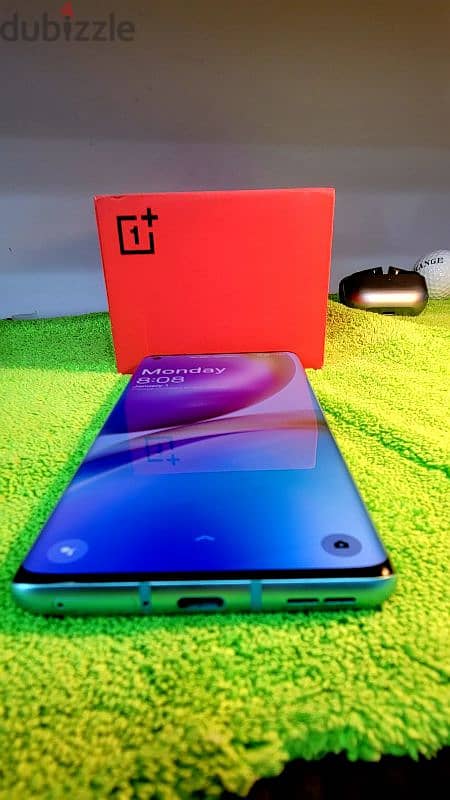 One Plus 8 Pro- 12 GB Ram 256 GB Storage Snapdragon 2