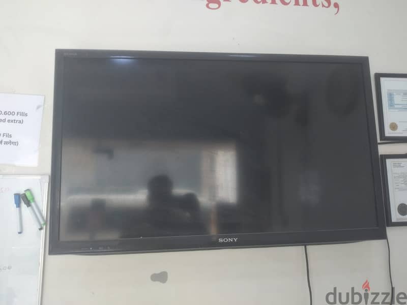 Sony 39" Tv for Sale (Without Remote) 0