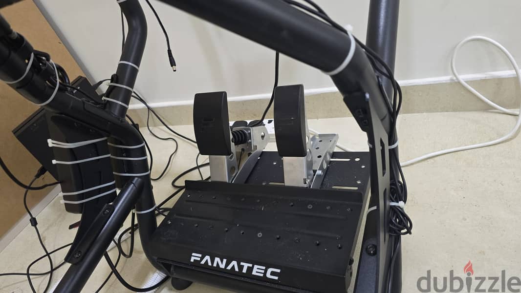 للبيع:  SimRacing احترافي من Fanatec 1