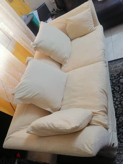 Luxurious sturdy soft 3 seater sofa in good and clean condition.