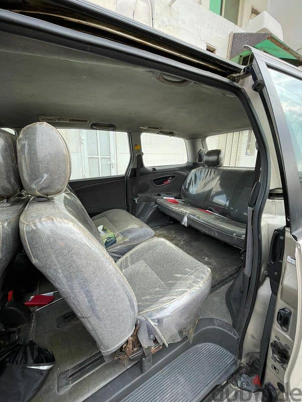 Toyota Previa 2005 4