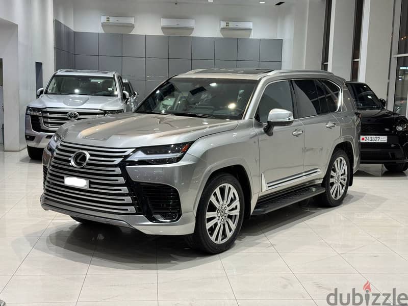 Lexus LX 600 VIP Edition 2023 SIlver 1