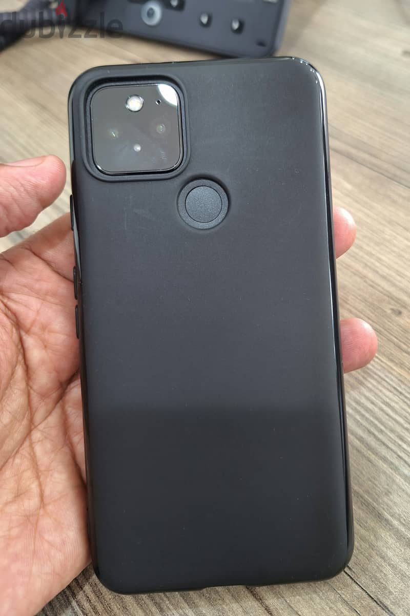 Excellent condition like new Google pixel 5 (all original condition) 2