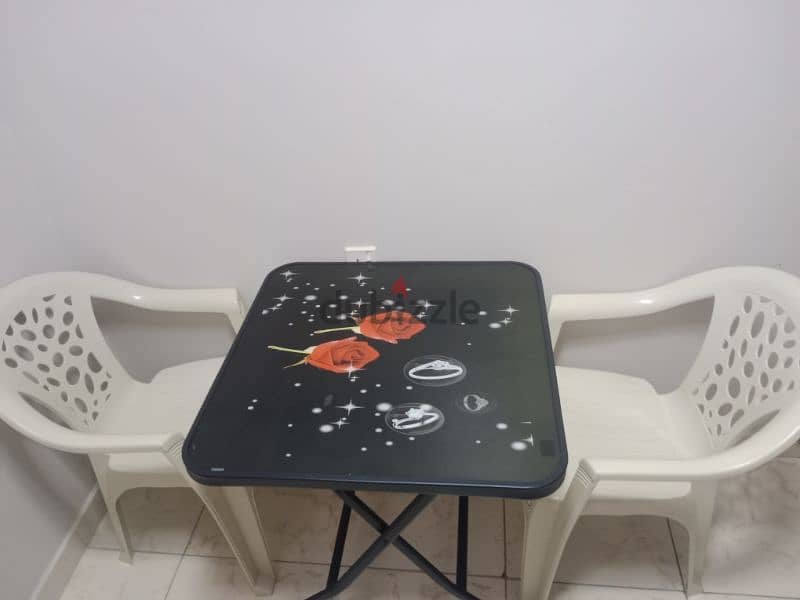 Foldable table with chairs 1